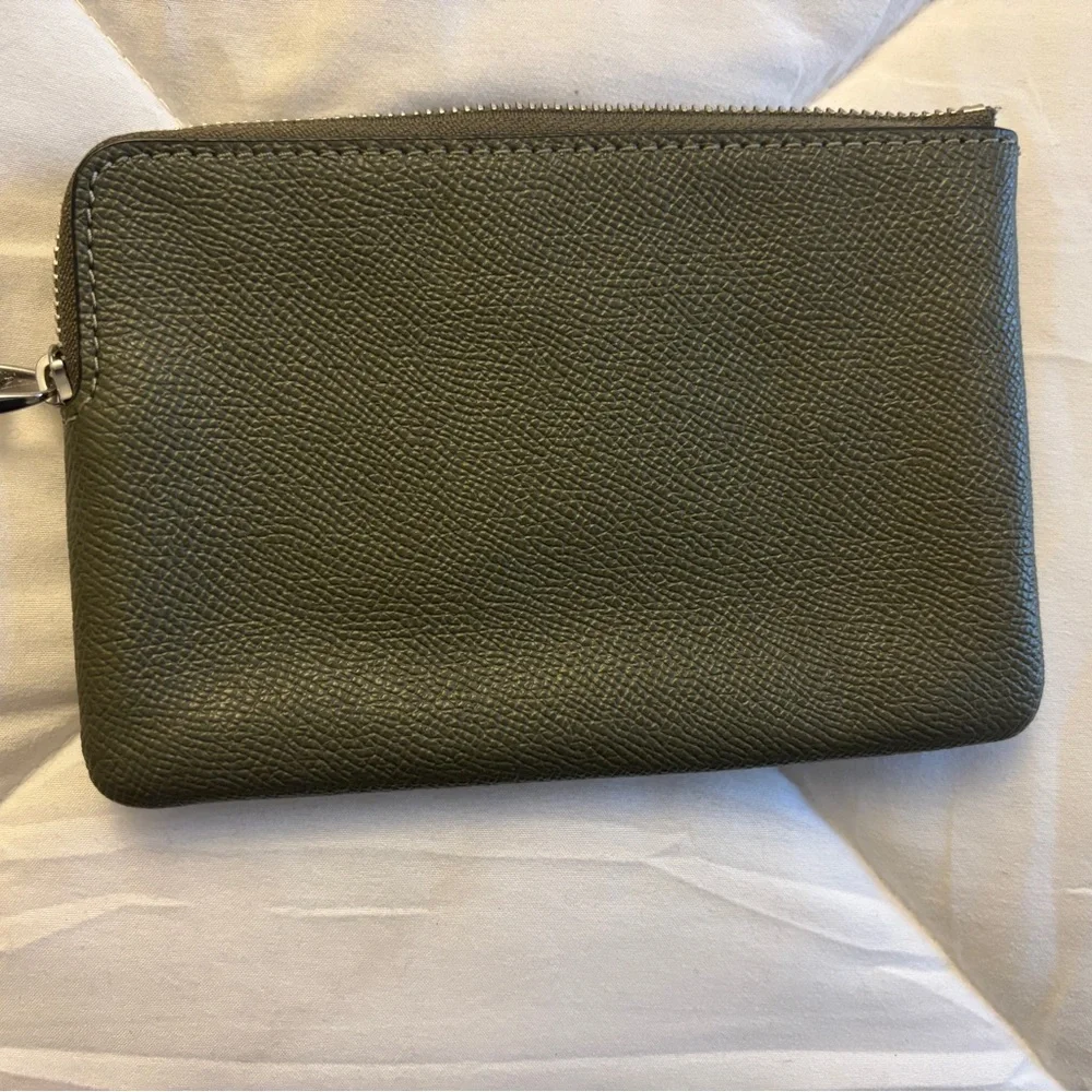 Coach Dark Green Leather Pouch - Picture 2 of 3